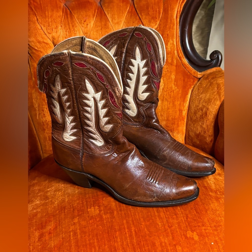 Nocona Flame inlay 40’s/ 50’s vintage boots Size 7-7.5​